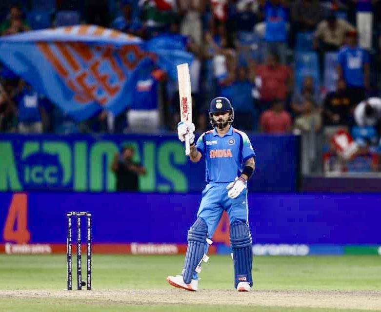 भारत ने पाकिस्तान को छह विकेट से हराया, विराट कोहली ने वनडे करियर का 51वां शतक जड़ा