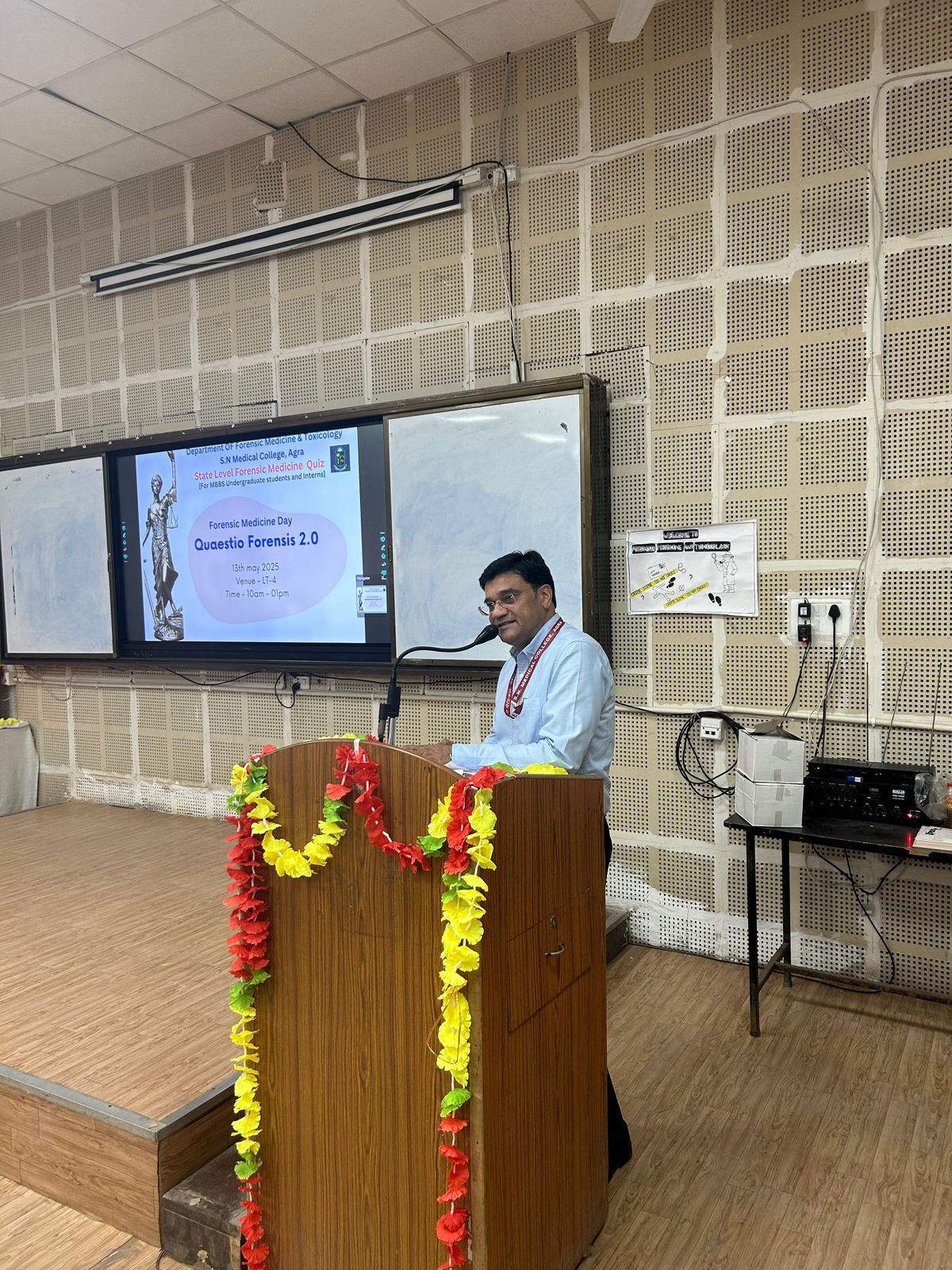 एसएन मेडिकल कॉलेज, आगरा में फॉरेंसिक मेडिसिन दिवस पर क्विज प्रतियोगिता का शानदार आयोजन: छात्रों ने दिखाया उत्साह, विधि-विज्ञान के महत्व पर हुई चर्चा