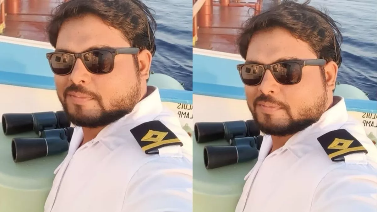 आगरा: इंडोनेशिया में मर्चेंट नेवी अधिकारी मनीष की मौत, जन्मदिन पर बेटी करती रही पिता का इंतजार, आज आ सकता है पार्थिव शरीर
