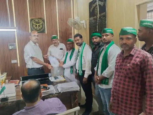 आगरा में DAP खाद की कालाबाजारी पर BKU (महाशक्ति) ने दिया ज्ञापन, दी आंदोलन की चेतावनी