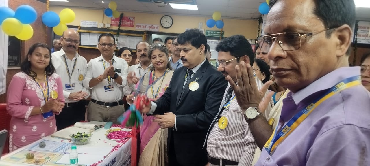 आगरा में LIC के 69वें स्थापना दिवस पर कई कार्यक्रम आयोजित